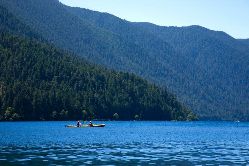 Kayaking Lake Chelan Discover the Beauty of the Lake